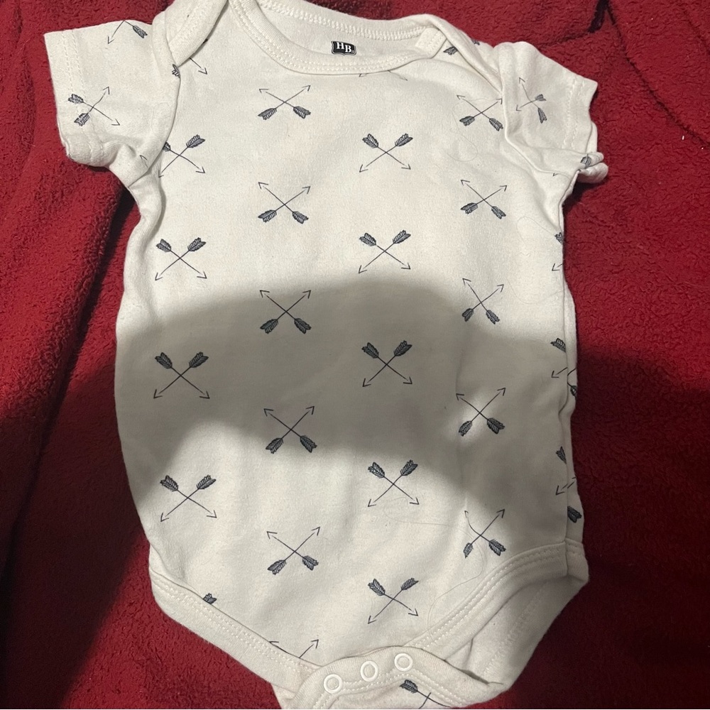 Short sleeve onesie
